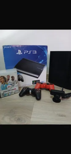 PlayStation 3 (PS3) Slim 500gb com 2 controles, Câmera e jogos