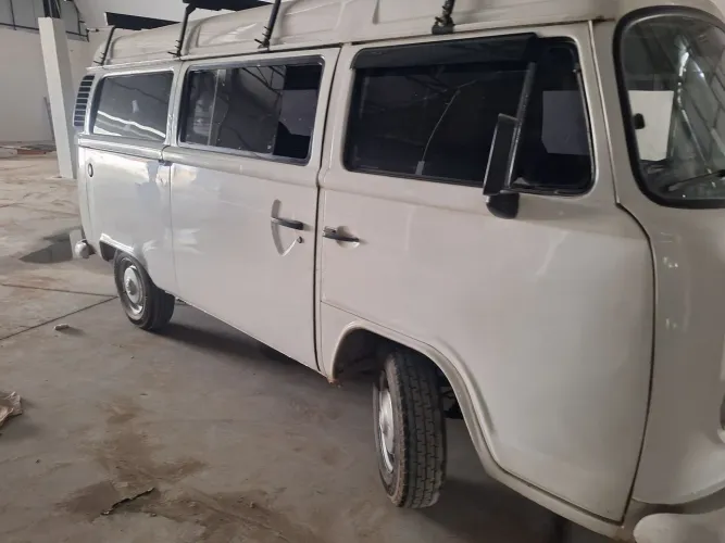 Volkswagen Kombi Standard 1.4 MI Total Flex 8V 2011