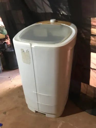 Tanquinho de lavar roupa 