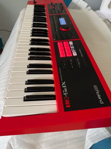 Roland XPS 30 Red Zerado na Caixa