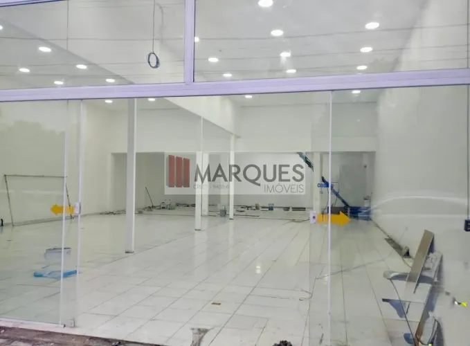 Salão para Locação em Jardim Zaira, Guarulhos | 161m²
