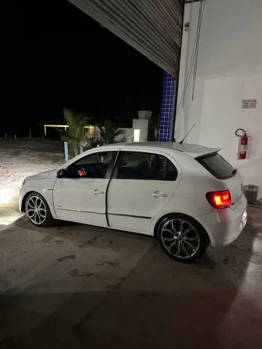 Vendo roda aro 17 e troco em 14 e 15 originais !