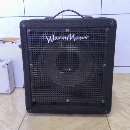 Amplificador para baixo Warm Music BS12C 