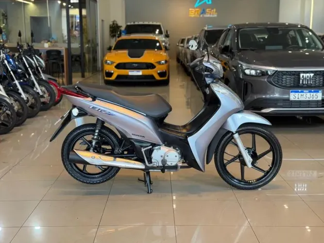 HONDA BIZ 125 ES 2015