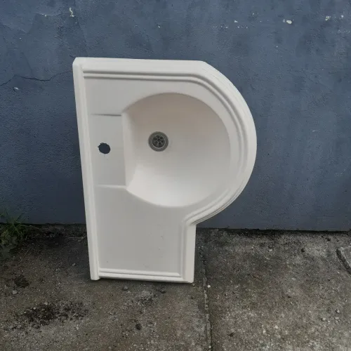 Pia para armário de banheiro.