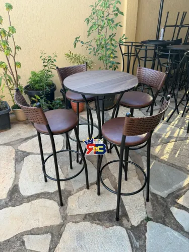 Mesa bistrô à pronta entrega