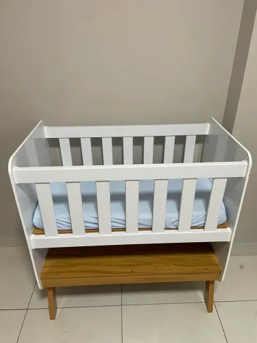 vendo berço, nunca usado!! estado de 0 acompanhando com o colchãozinho