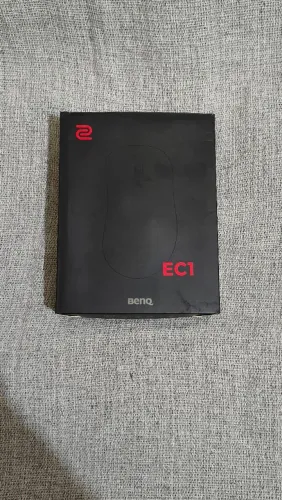 Mouse zowie ec1 com caixa acessórios
