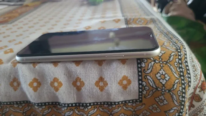 IPHONE 11s 64GB