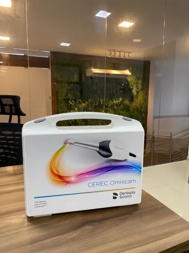 Scanner Intra-oral Dentsply Sirona CEREC OMNICAM 