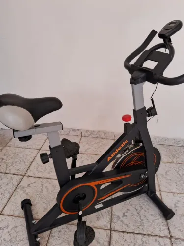 Bicicleta Ergométrica de Academia