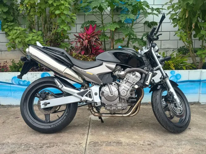 CB Hornet 600f para colecionador