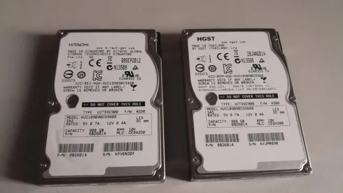 2 Unidades HD SAS Hgst 900gb 2.5 10k huc109090css600 Para uso em servidor e storage