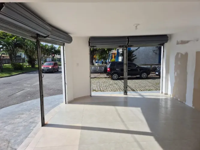 Loja à venda, 26 m² por R$ 130.000 - Extensão do Bosque - Rio das Ostras/RJ