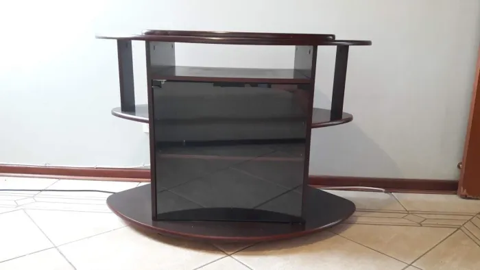 Rack de madeira para TV