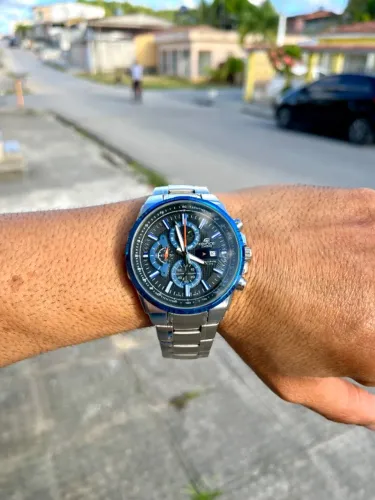 Relógio Casio Edifice, 100% funcional, Resistente a água, Cronógrafo, Pulseira em Aço inox