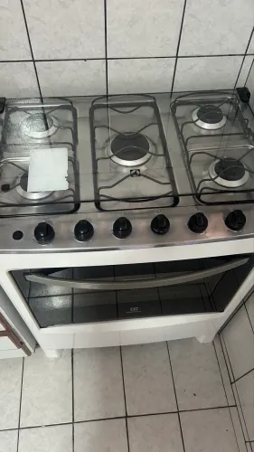 Fogão 5 bocas Electrolux perfeito estado