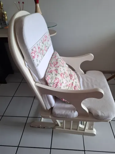 Cadeira de balanço, amamentação, descanso 