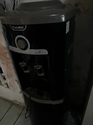 Gelagua Esmaltec com defeito