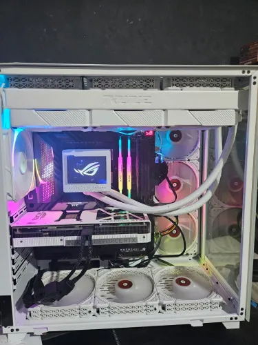 Oportunidade de PC Gamer AM5 todo Rog Strix !!!