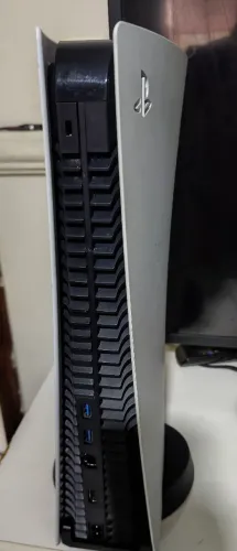 Vendo PS5 FAT com leitor de disco 1 cobtrole e dois jogos