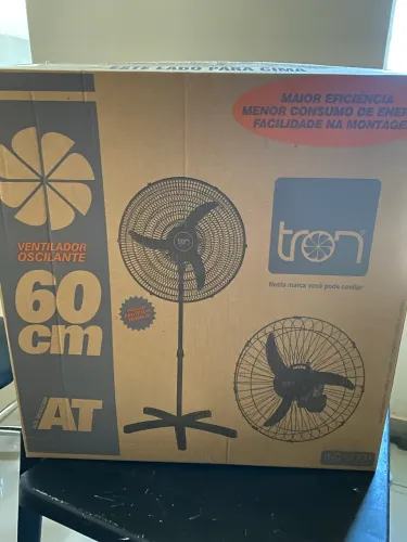 Ventilador bi volt tron parede novo