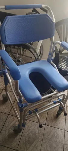 Cadeira higiênica