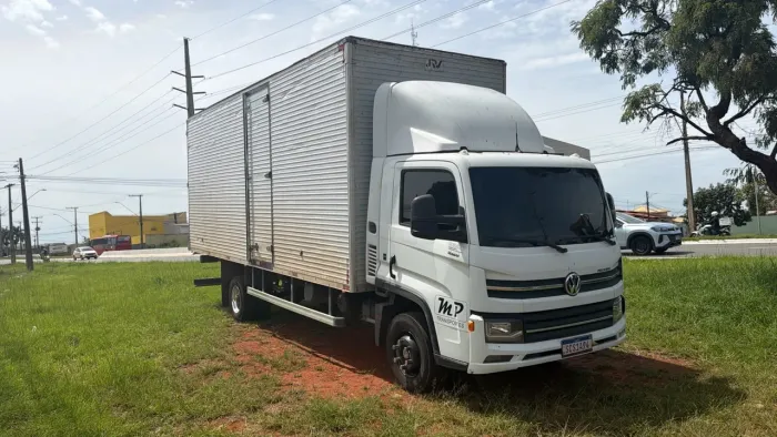 Vendo baú 3/4 pego Hilux na troca