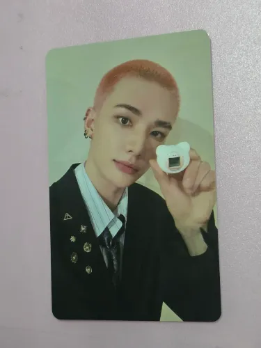 Photocard Hyunjin Stray Kids Tamagotchi