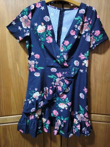 Vestido florido tricoline
