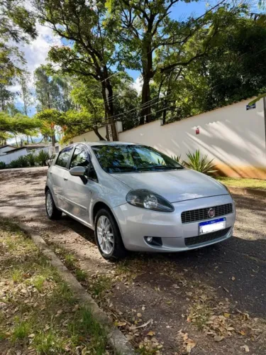 Fiat Punto Attractive 1.4 Fire Flex 8V 5P 2012