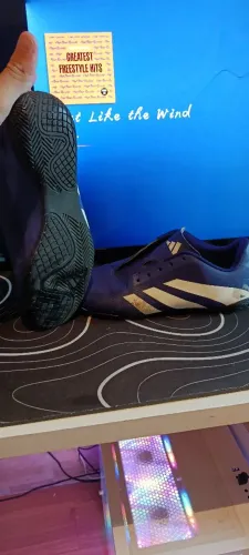 Chuteira Adidas 40