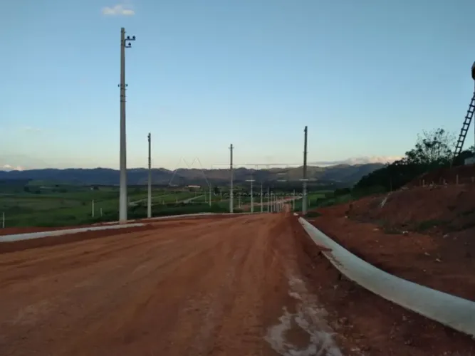 Terreno no Portal do Lago