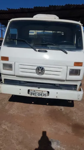 Vende-se caminhão