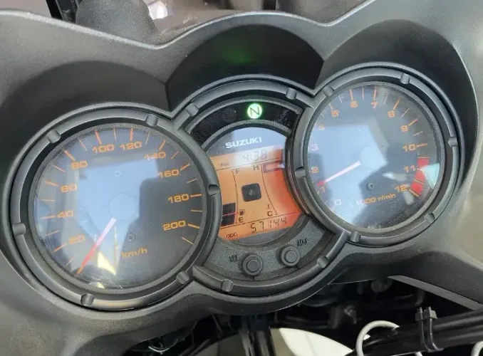 Moto V-trom DL 650