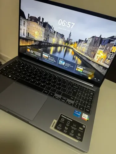 Notebook Galaxy Book 4, I5 de 16GB de RAM, 512GB SSD, Iris XE