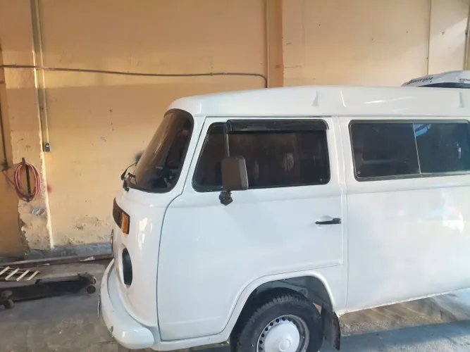 Volkswagen Kombi Standard/ Luxo/ Serie Prata 2006