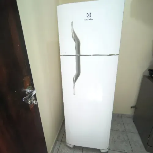 Geladeira Electrolux DC35A Duplex - Excelente estado de conservação