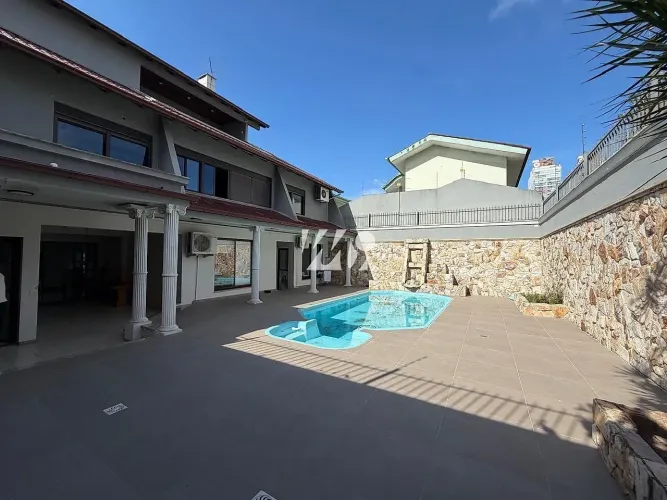 Casa Residencial/Comercial com 4 Quartos e Suíte 430 m² - imv