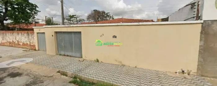 CASA RESIDENCIAL NO BAIRRO VERMELHA.