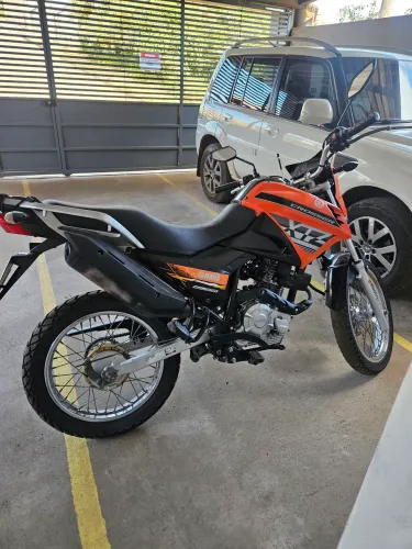 YAMAHA XTZ 150 15/15 CROSSER ED - Excelente estado!