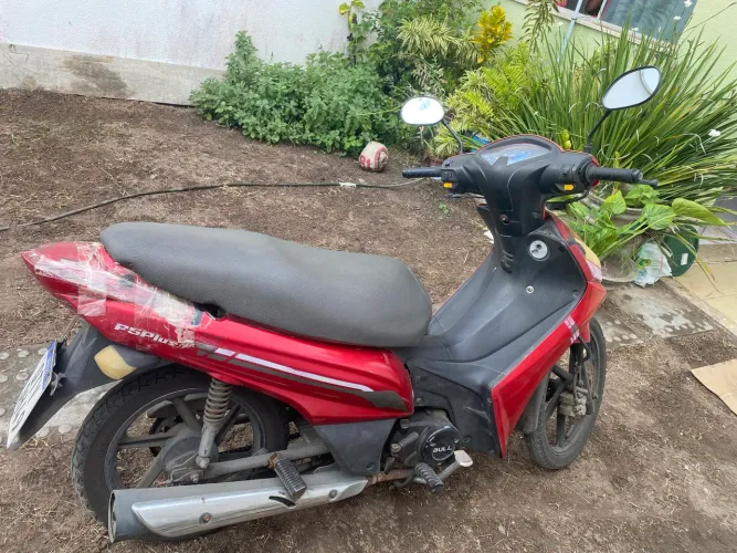 Vendo uma moto 50cc
