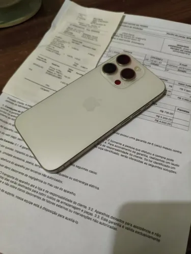 iPhone 15 Pro - Impecável + Ainda na Garantia da loja