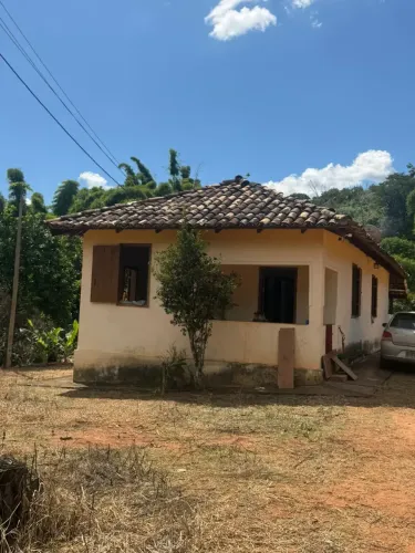 SÍTIO À VENDA EM PIRACEMA/MG CASA CENTENARIA MUITA AGUA CORRENTE