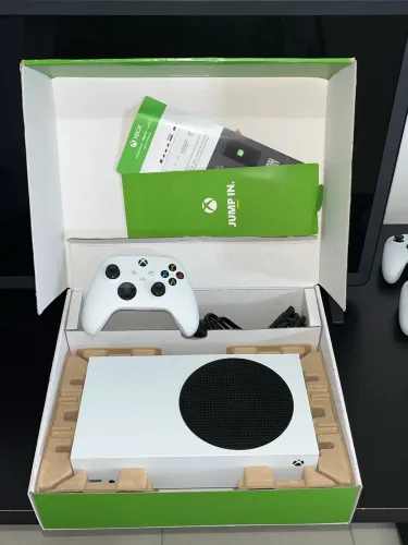 Xbox Series S NOVO! Cartão até 18x (LOJA)