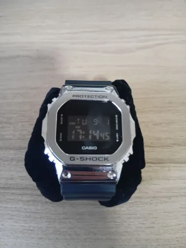 Relógio Casio G-Shock GM-5600U