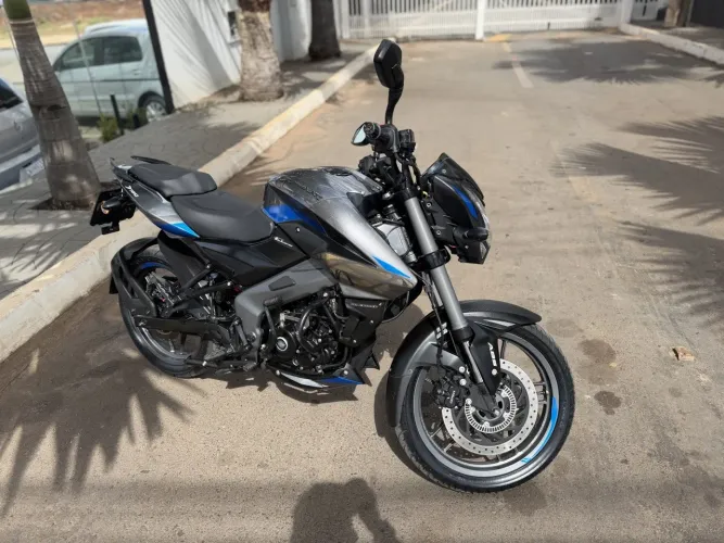 Bajaj Dominar 160 2025