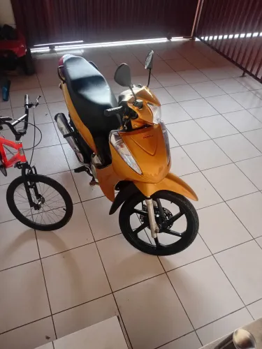 Honda biz
