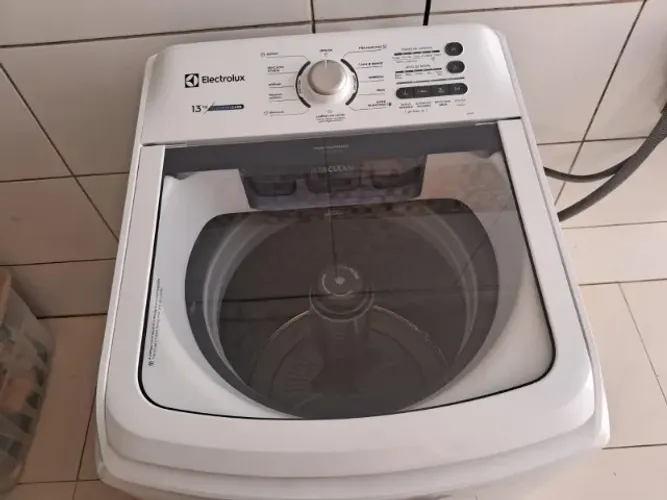 Máquina de Lavar Electrolux 13kg 127V com Cesto Inox (Seminova)