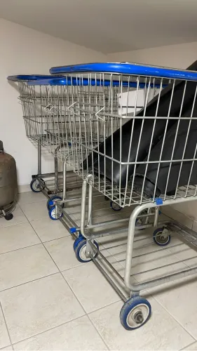 Carrinhos para uso em condomínio ou casa